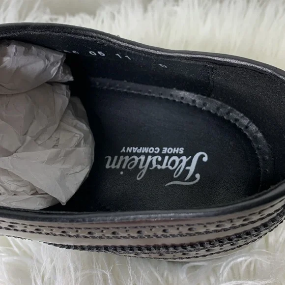 FLORSHEIM Men's Lexington Wing-Tip Oxford - Picture 12 of 13